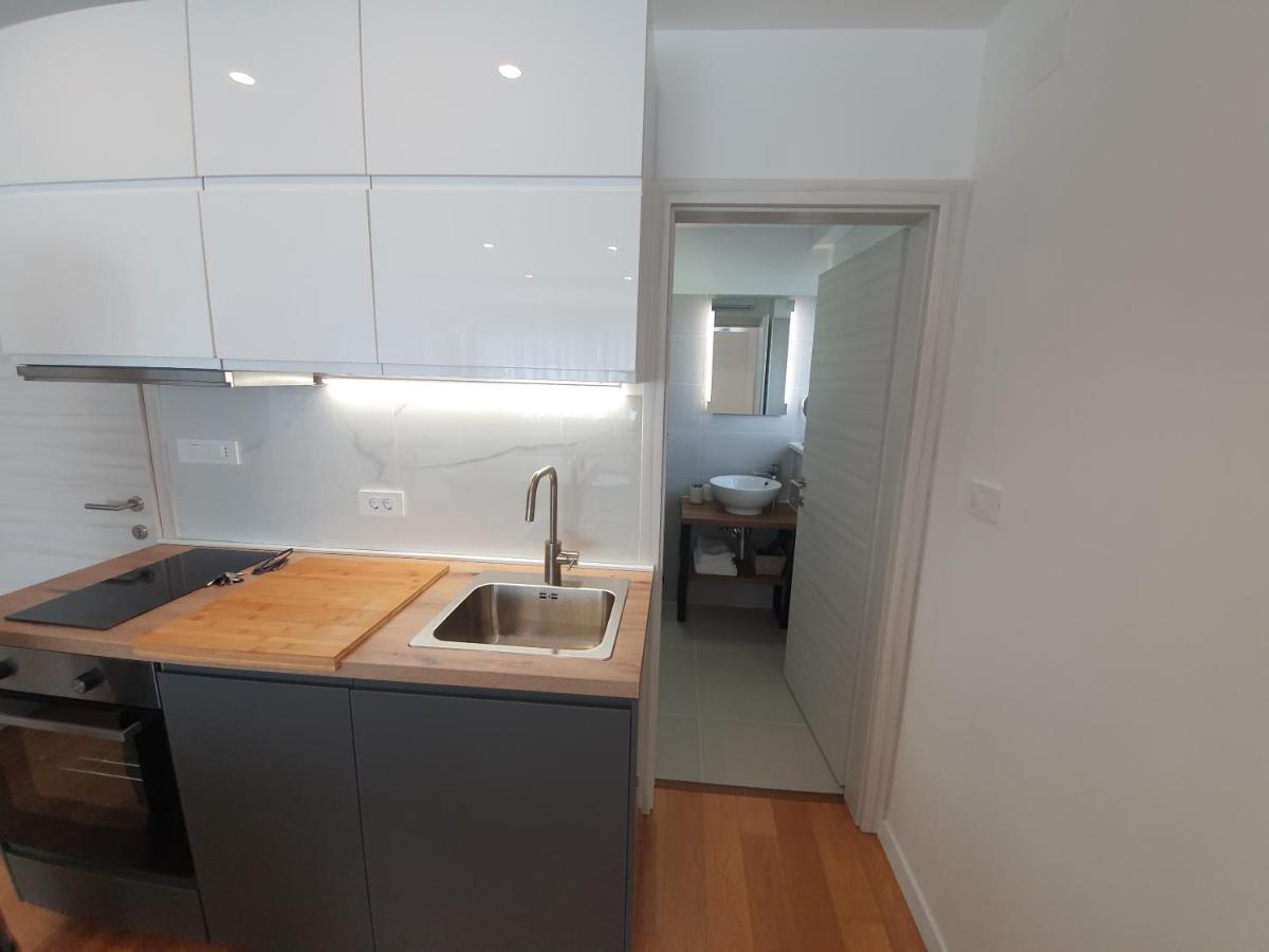 Apartman Leona 4*, Kantrida 里耶卡 外观 照片