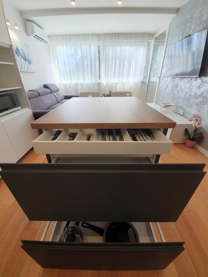 Apartman Leona 4*, Kantrida 里耶卡 外观 照片